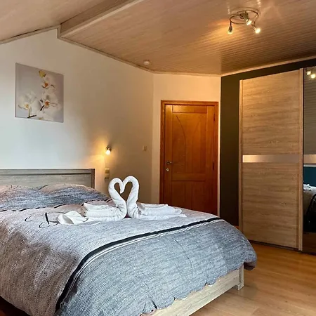 Bonheur A La Campagne Дом отдыха Бастонь