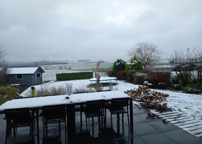 Bonheur A La Campagne בסטון