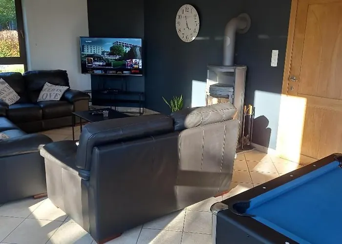 Bonheur A La Campagne בסטון