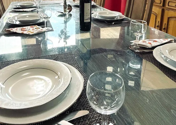 בית נופש Bonheur A La Campagne בסטון